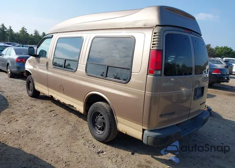 2001 Chevrolet Express Upfitter z USA, uszkodzony, nr VIN 1GBFG15R411115199